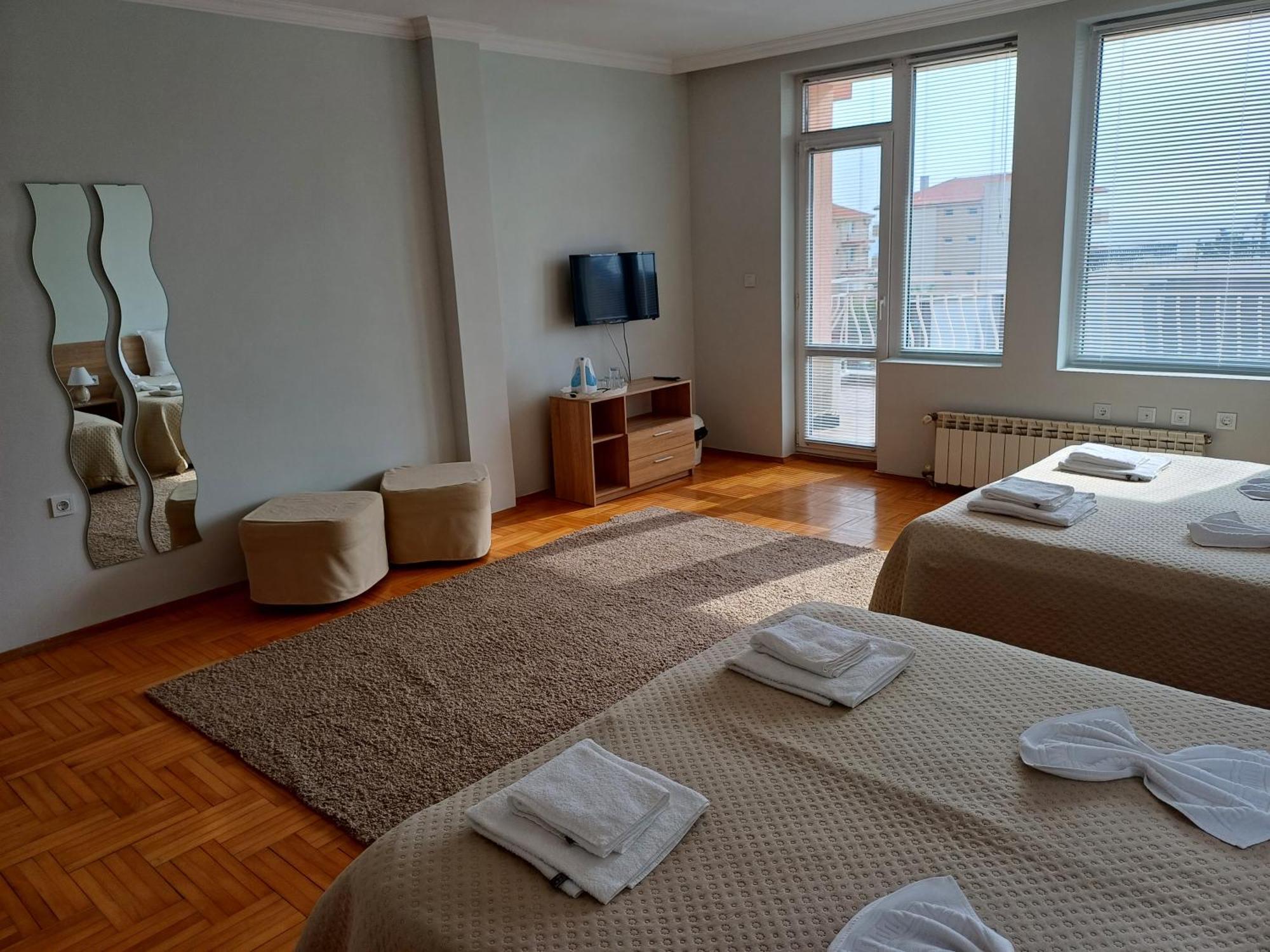 Guest Rooms Deva 부르가스 외부 사진