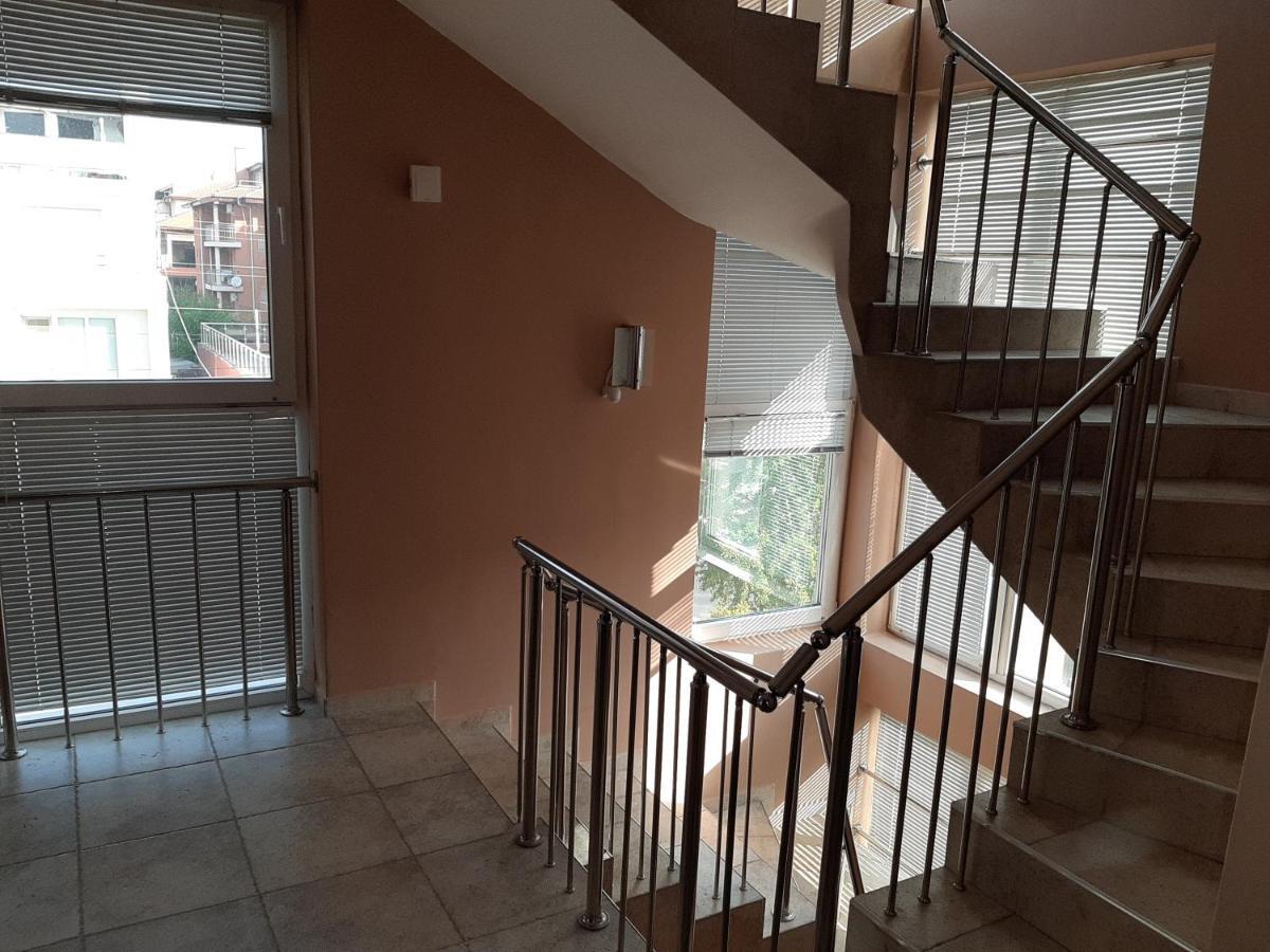 Guest Rooms Deva 부르가스 외부 사진